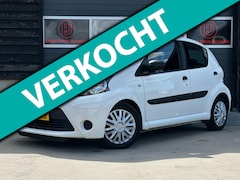 Toyota Aygo - 1.0 VVT-i Now Airco E-Ramen Lage NAP Km