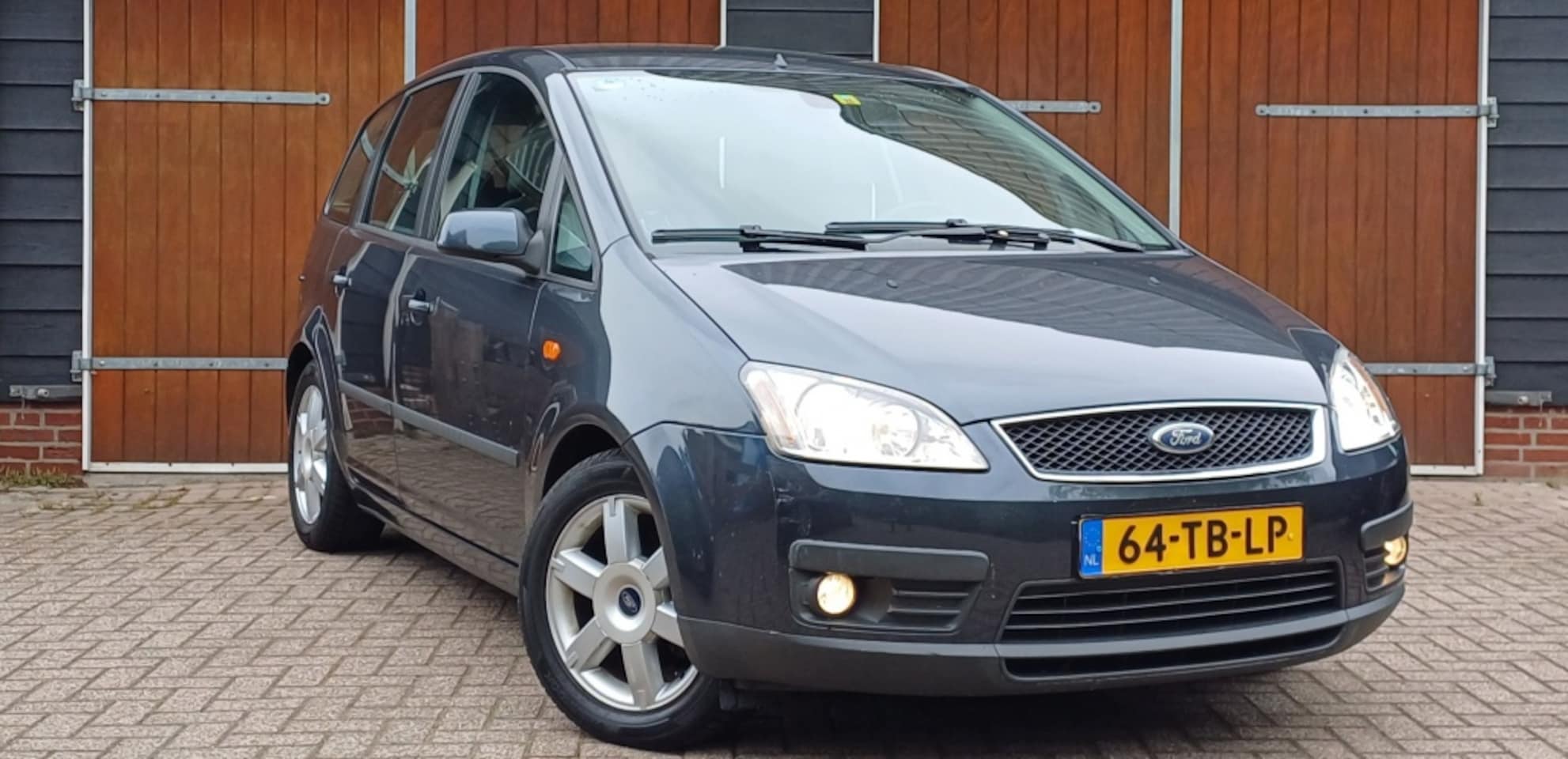 Ford Focus C-Max - 1.8-16V Futura 1.8-16V Futura, Automaat, Trekhaak, Airco - AutoWereld.nl