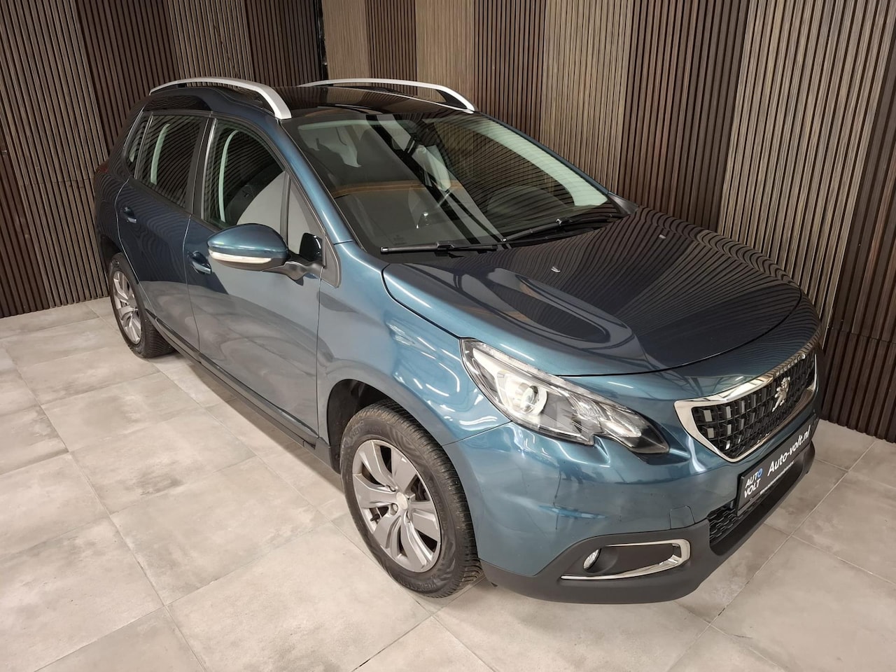 Peugeot 2008 - 1.2 PureTech Blue Lion 1.2 PureTech Blue Lion - AutoWereld.nl