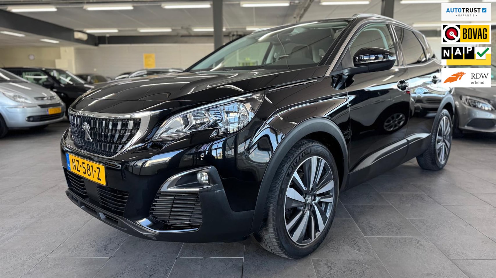 Peugeot 3008 - 1.2 PureTech Blue Lease Executive half leer clima cruise controle elektrische pakket parke - AutoWereld.nl