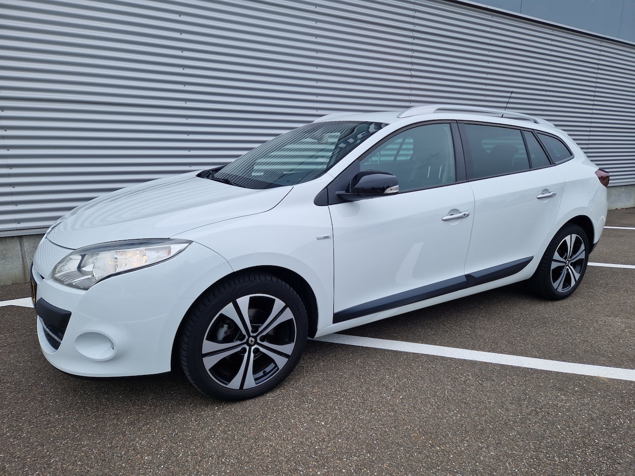 Renault Mégane Estate - 1.4 TCe Dynamique Climatronic pdc keyless go navigatie nieuwstaat - AutoWereld.nl
