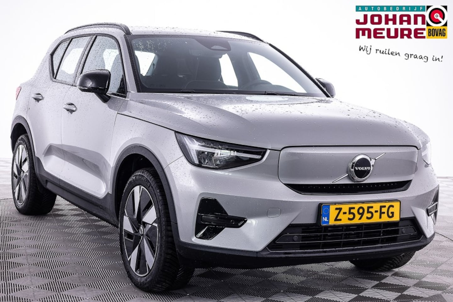 Volvo XC40 - Single Motor Extended Range Plus 82 kWh ✅ 1e Eigenaar *HEMELVAART OPEN v.a 11u tot 17u* - AutoWereld.nl
