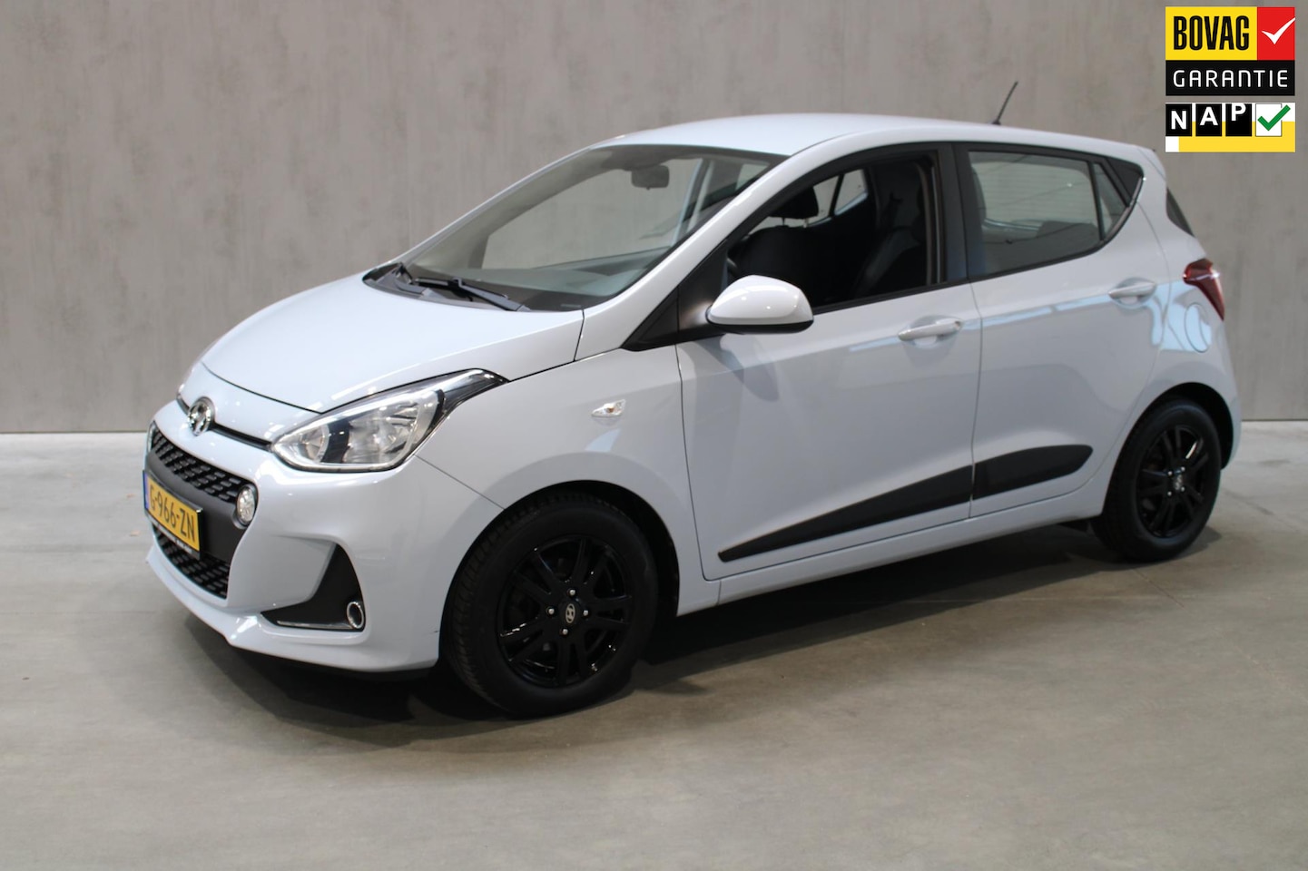 Hyundai i10 - 1.0i Comfort Cruise controle Lichtmetalen velgen (rijklaar incl 12 maanden bovag garantie) - AutoWereld.nl