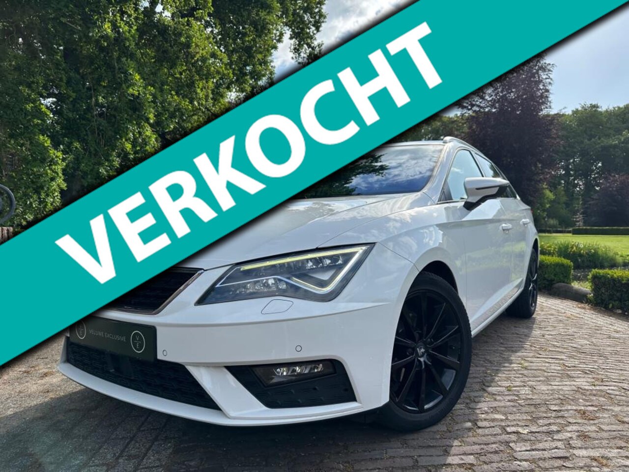 Seat Leon ST - 1.0 EcoTSI Style | Adaptive Cruise | Trekhaak | Dealer Onderhouden | - AutoWereld.nl