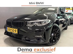 BMW 3-serie Touring - 330e xDrive High Executive 19'' NAVI/LEDER/LASER-L/H-UP/ECC/PDC/CRUISE///