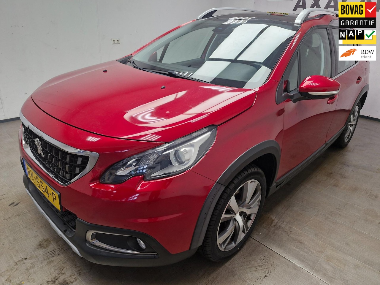 Peugeot 2008 - 1.2 PureTech Allure BOVAG GARANTIE ! LUXU UITVOERING ! GLASDAK ! - AutoWereld.nl