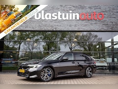 BMW 3-serie Touring - 330i M-Sport Schakelflippers, Isofix, Apple Carplay, M-sportpakket