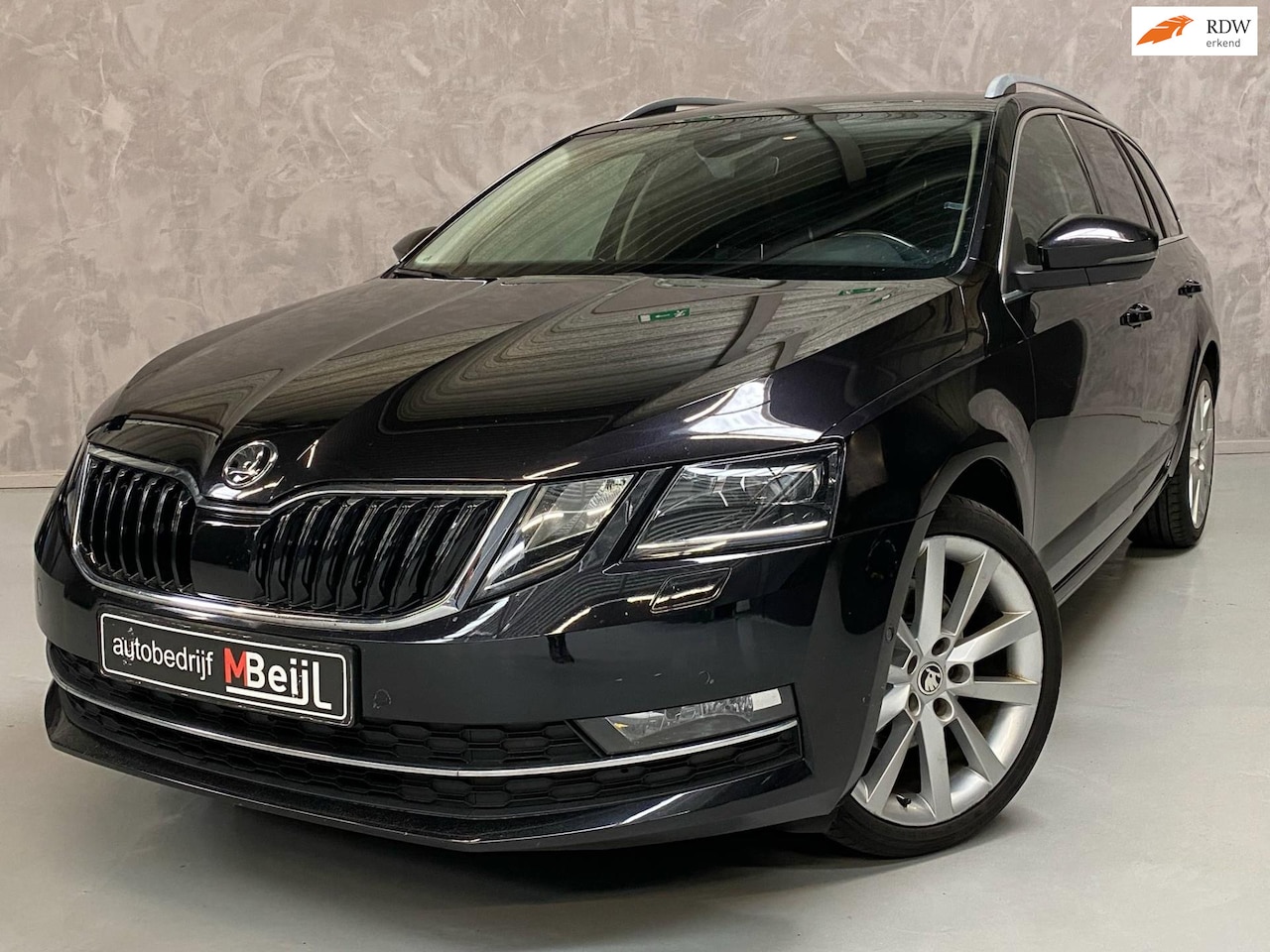 Skoda Octavia Combi - 1.0 TSI Greentech Style Business /Camera /Trekhaak /Stoelverwarming - AutoWereld.nl