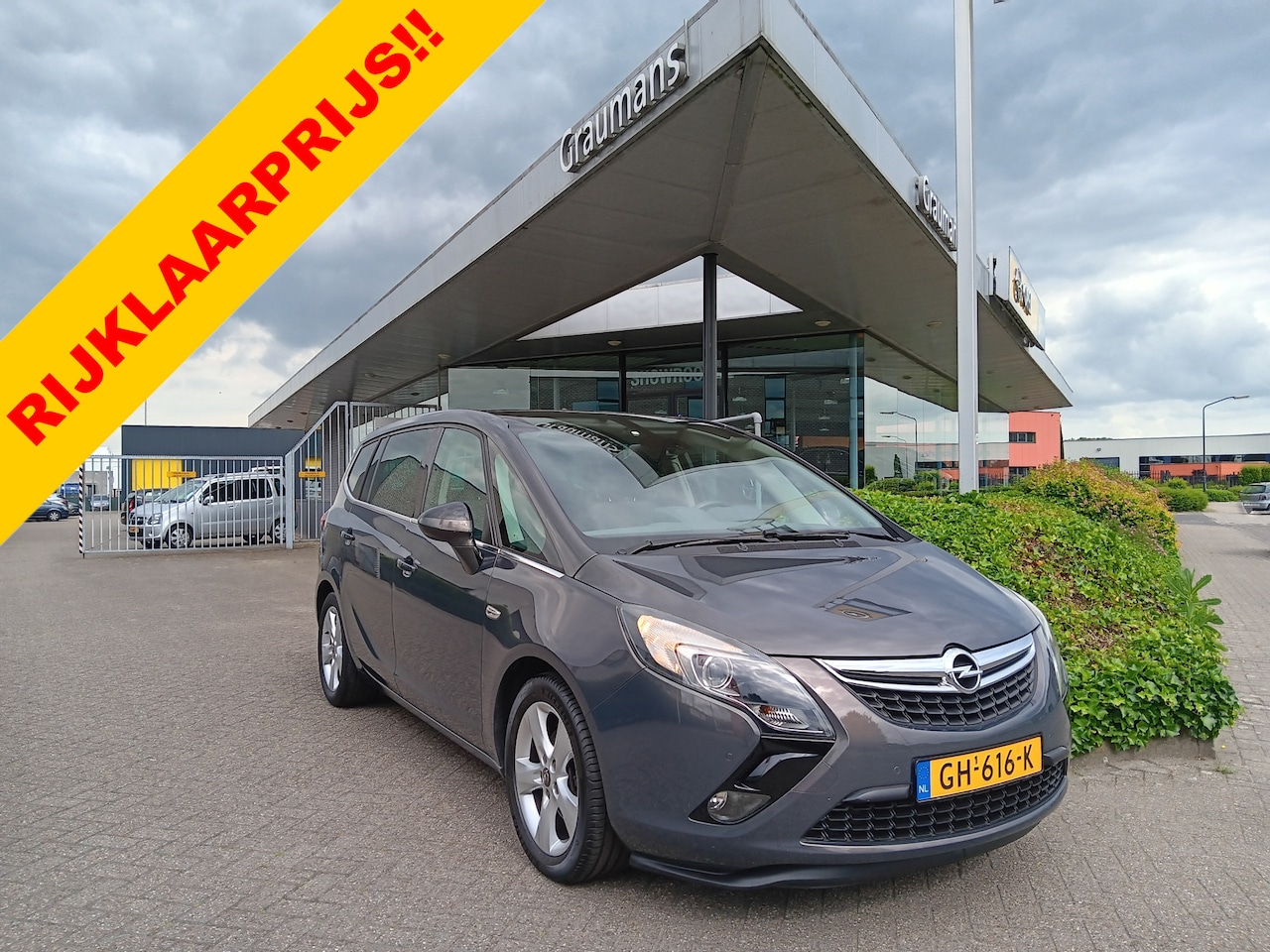 Opel Zafira Tourer - 1.4T 140PK COSMO 7-zitter, Pano, Navi, Camera, PDC, Trekhaak etc. incl. 12 mnd BOVAG - AutoWereld.nl