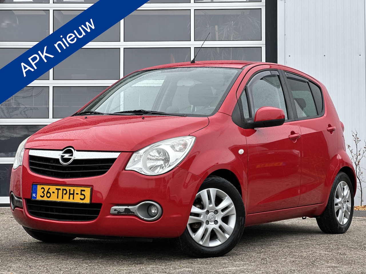 Opel Agila - 1.0 Edition 68pk | Airco | Bekerhouder | Elek. ramen | lichtmetalen velgen 5-spaaks 15" | - AutoWereld.nl