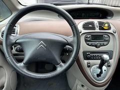 Citroën Xsara Picasso - 2.0i-16V Exclusive AUTOMAAT