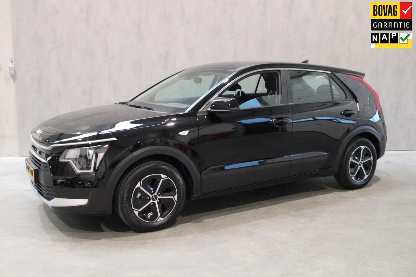 Kia Niro - 1.6 GDi Hybrid ComfortLine Rijklaar incl trekhaak - AutoWereld.nl