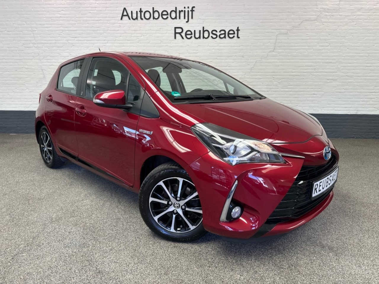 Toyota Yaris - 1.5 Hybrid Dynamic Clima Camera Stoelverw, Led Incl 12Mnd Garant - AutoWereld.nl