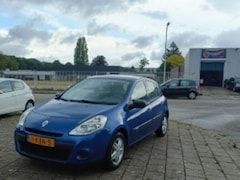 Renault Clio - 1.2 TCE SPECIAL LINE