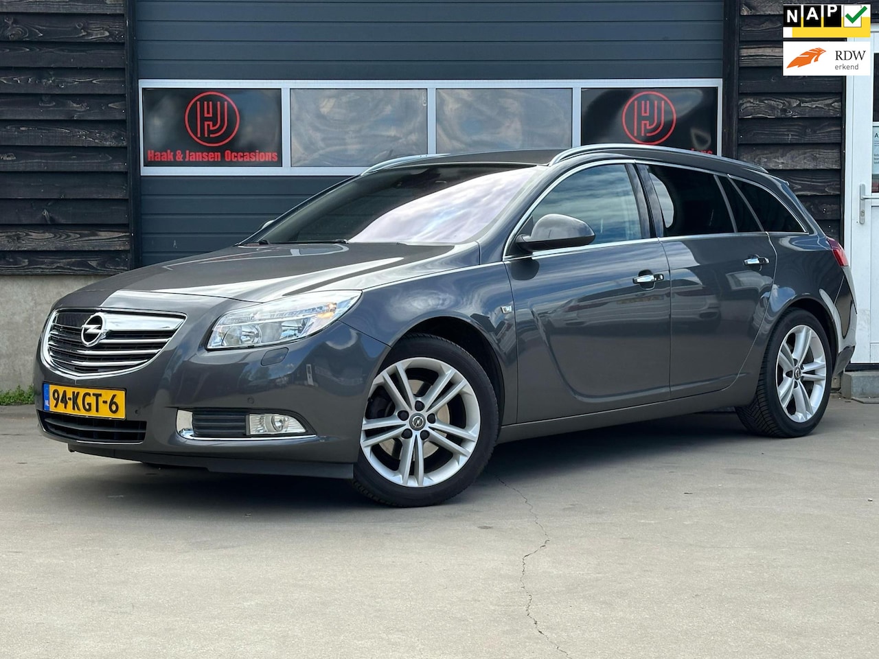 Opel Insignia Sports Tourer - 1.6 T Cosmo Navi Cruise Stoelverwaming - AutoWereld.nl