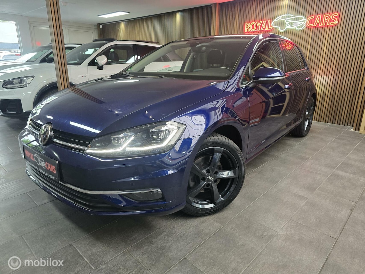 Volkswagen Golf - 1.4 TSI Highline/ Dsg/ Pano/ Carplay/Massage - AutoWereld.nl