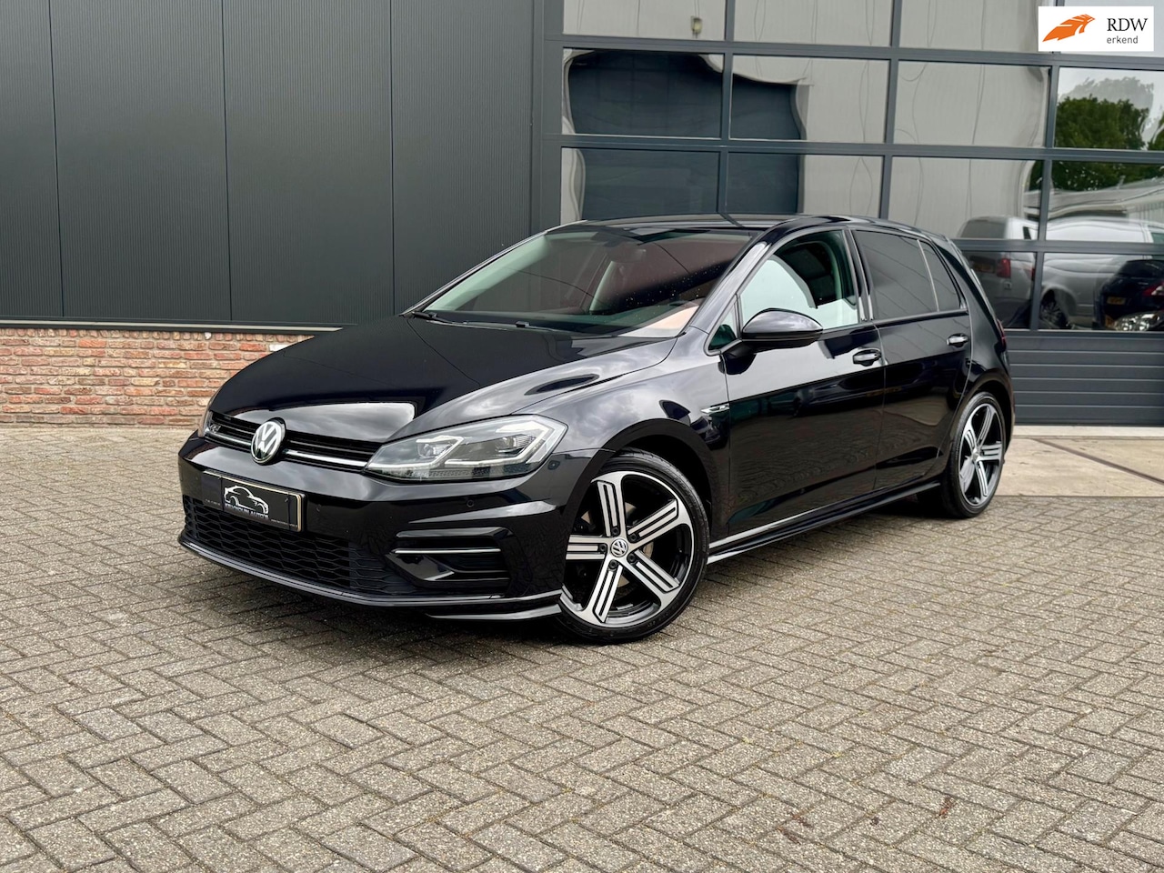 Volkswagen Golf - 1.4 TSI Highline R-Line Navi/Led/Virt/18inch - AutoWereld.nl