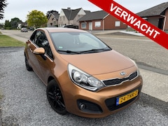 Kia Rio - 1.2 CVVT Plus Pack Clima CruiseControl Led Pdc