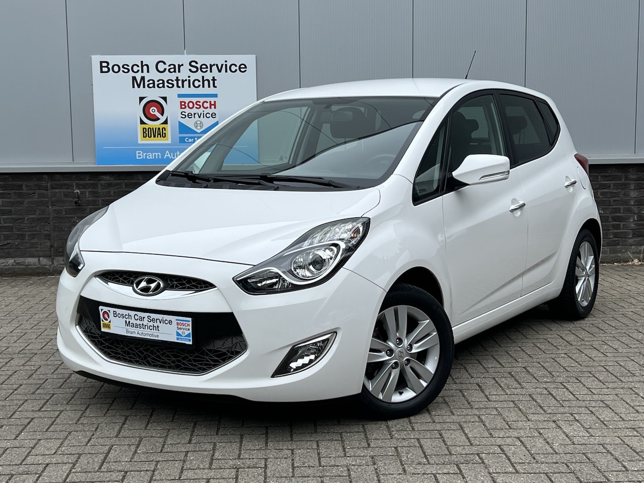 Hyundai ix20 - 1.6i i-Motion | 125 Pk | Keurig onderhouden | Navi | Camera | PDC Interesse, Proefrit? Bel - AutoWereld.nl