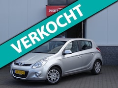 Hyundai i20 - 1.4i DynamicVersion airco automaat 4-deurs org NL