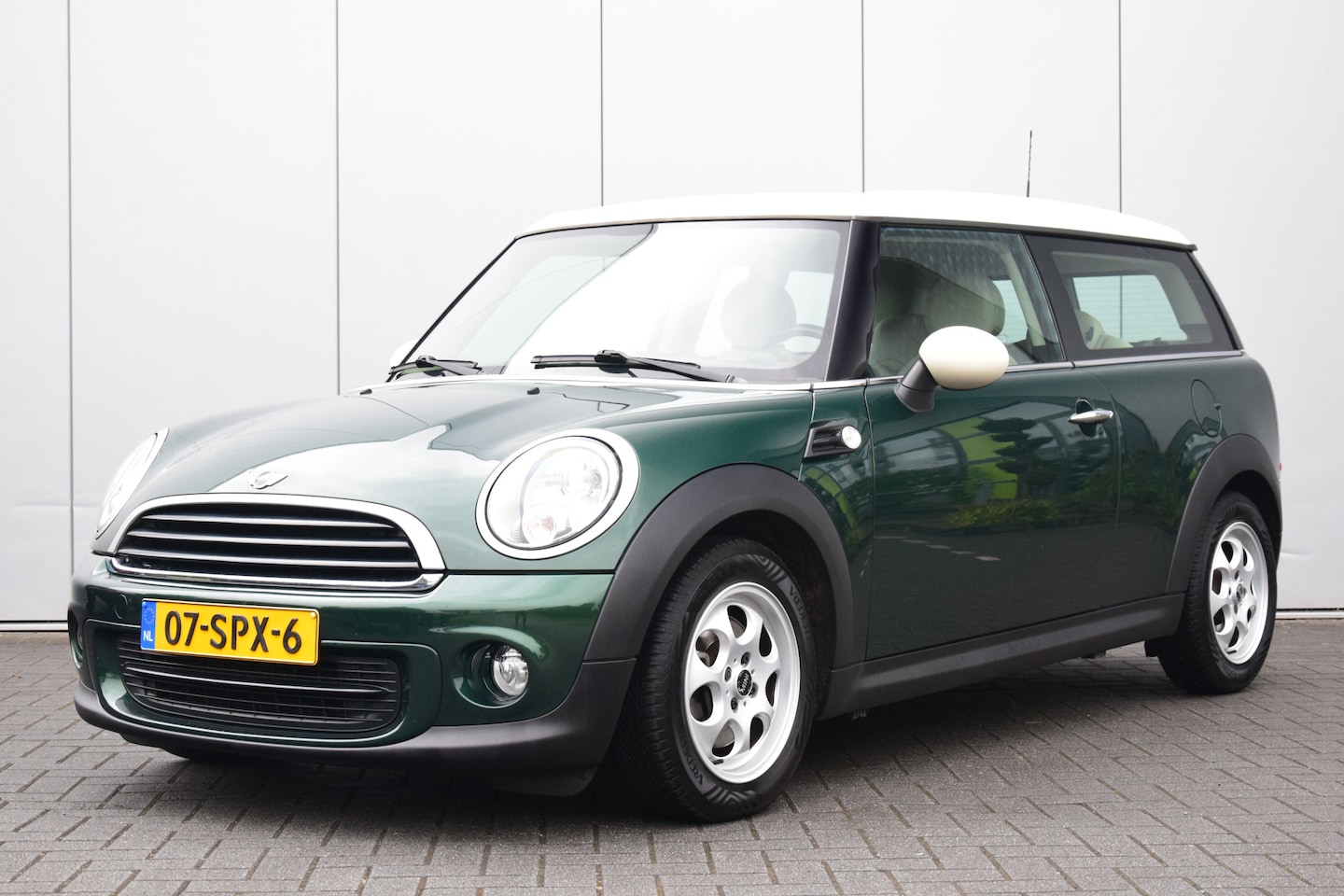 MINI Clubman - Mini 1.6 One Pepper Leer Airco/Ecc Pdc 86dkm! - AutoWereld.nl