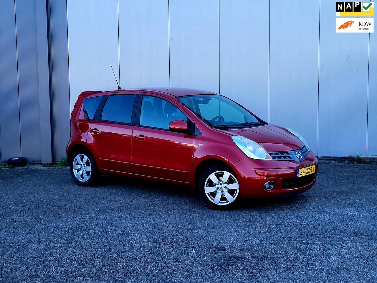 Nissan Note - 1.4 Acenta 1e eigenaar / Dealer onderhouden / Airco / Nap / Trekhaak - AutoWereld.nl
