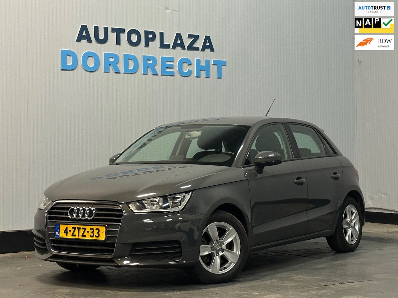 Audi A1 Sportback - 1.4 TFSI Pro Line PDC/NAVI - AutoWereld.nl