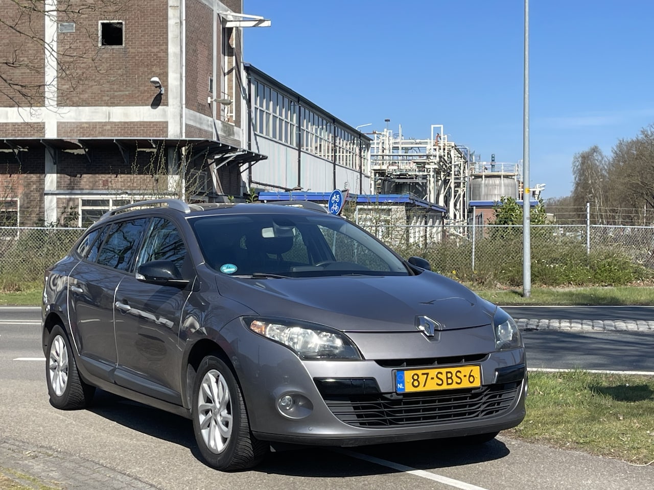 Renault Mégane Estate - 1.4 TCe Parisienne | Trekhaak | Navigatie - AutoWereld.nl