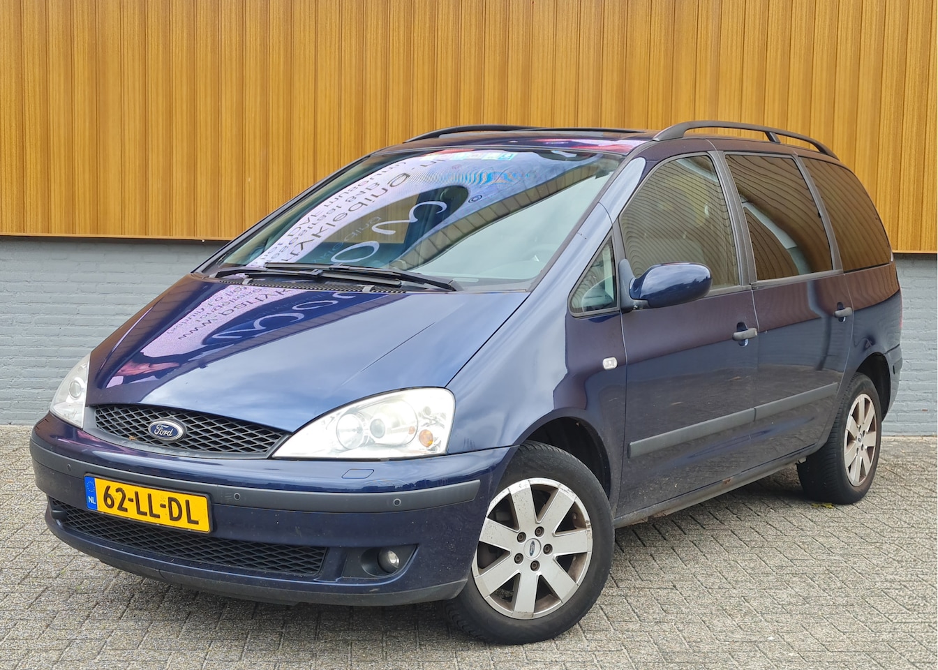 Ford Galaxy - 2.3-16V Trend 7zits | Airco | Trekhaak | Camera | Nap Interesse? Bel. 0642062052 - AutoWereld.nl