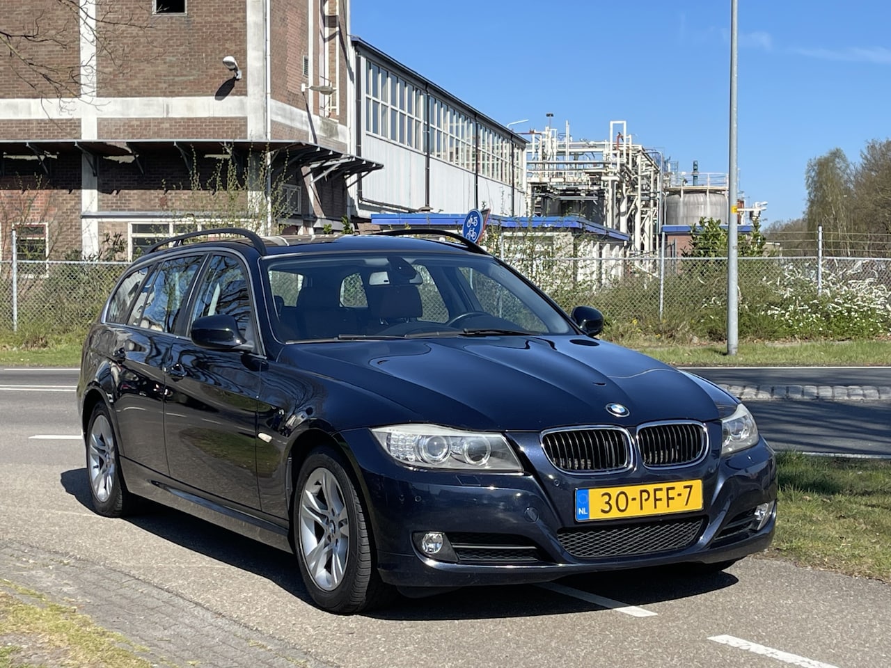 BMW 3-serie Touring - 316i Business Line Style | Navigatie | Lederen Bekleding | - AutoWereld.nl