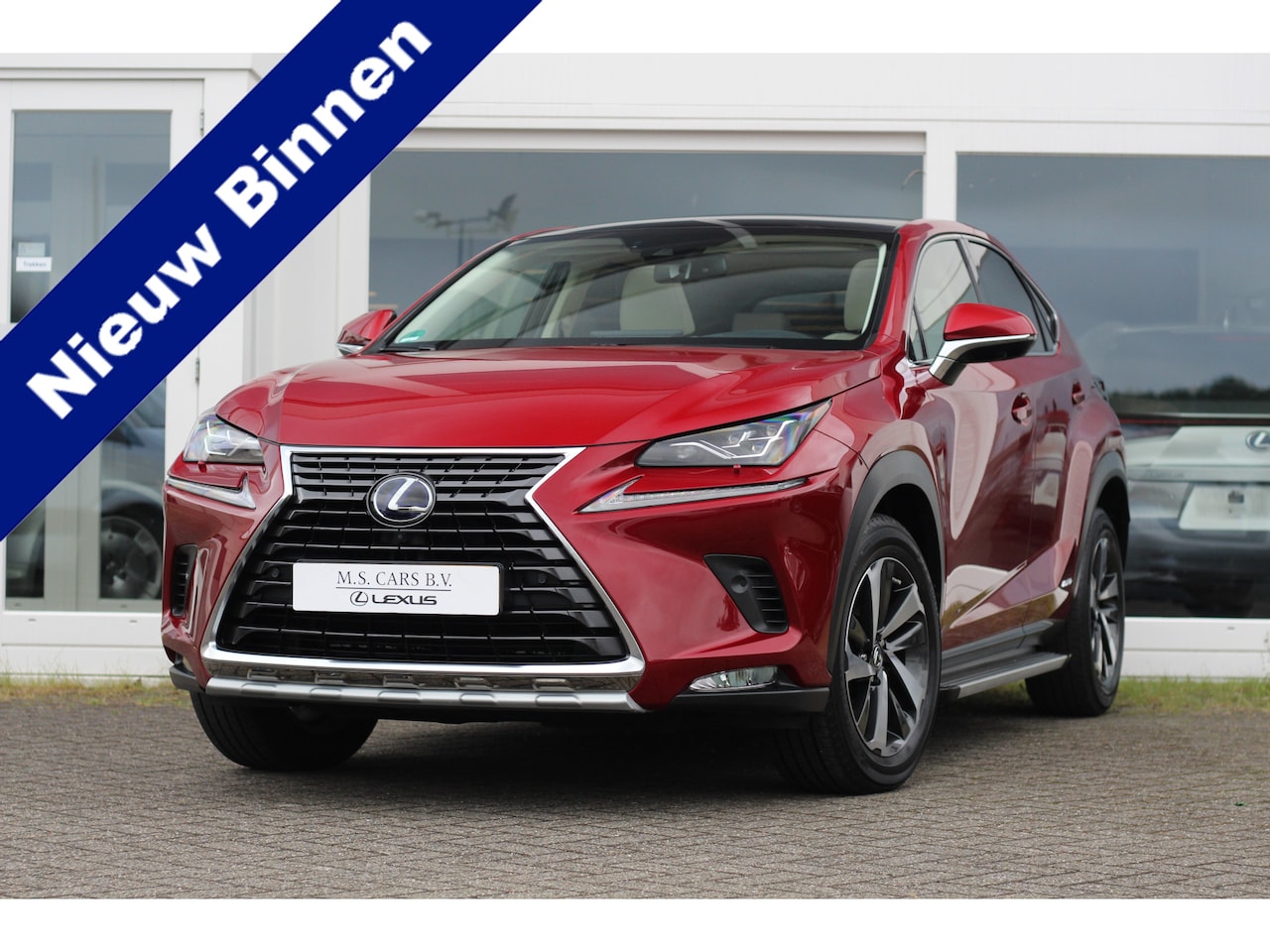 Lexus NX - 300h AWD President Line Premium I Mark Lev. I Applecarplay I Garantie I Pano - AutoWereld.nl