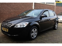 Kia Cee'd - 1.6 X-tra, airco, Elektrische ramen + Spiegels, Stuurbediening