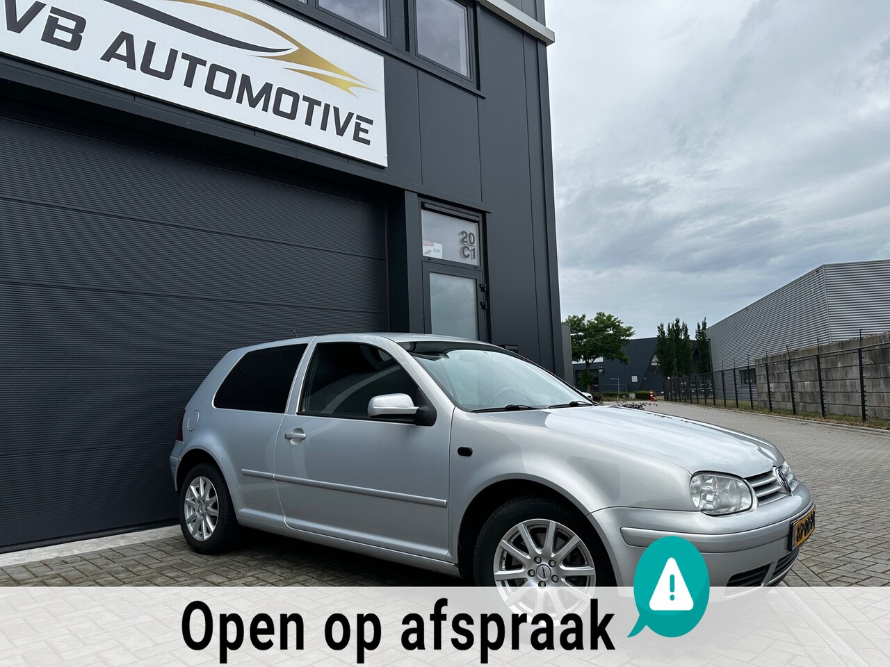 Volkswagen Golf - 2.3 V5 Highline | 170PK | Clima / Airco | LM Velgen | NAP - AutoWereld.nl