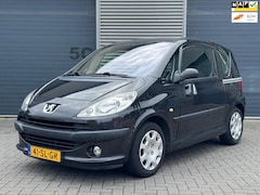 Peugeot 1007 - 1.4 Gentry Airco/Apk