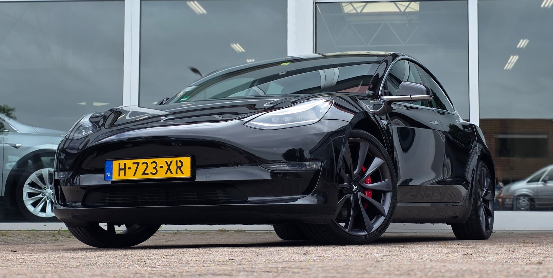 Tesla Model 3 - Performance AWD 75 kWh 3.4s naar de 100 :-) 20" LM velgen - AutoWereld.nl