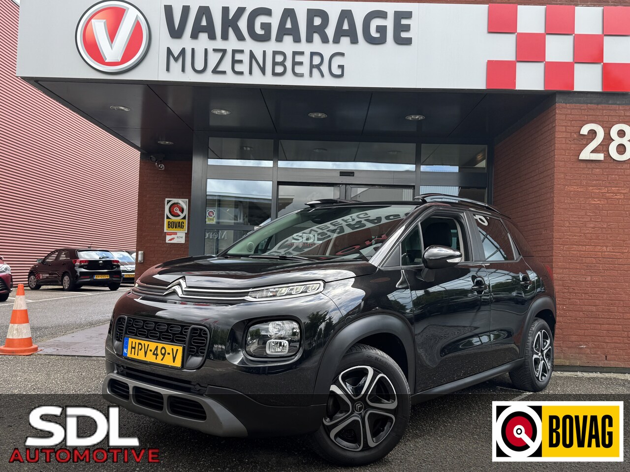 Citroën C3 Aircross - 1.2 PureTech S&S Business // CRUISE // CLIMA // PDC // NAVI+CARPLAY // - AutoWereld.nl
