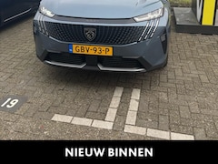 Peugeot 3008 - 1.2 Hybrid 136 Allure | Navigatie | Parkeer camera | LM velgen | Apple /Andoid | Parkeer s