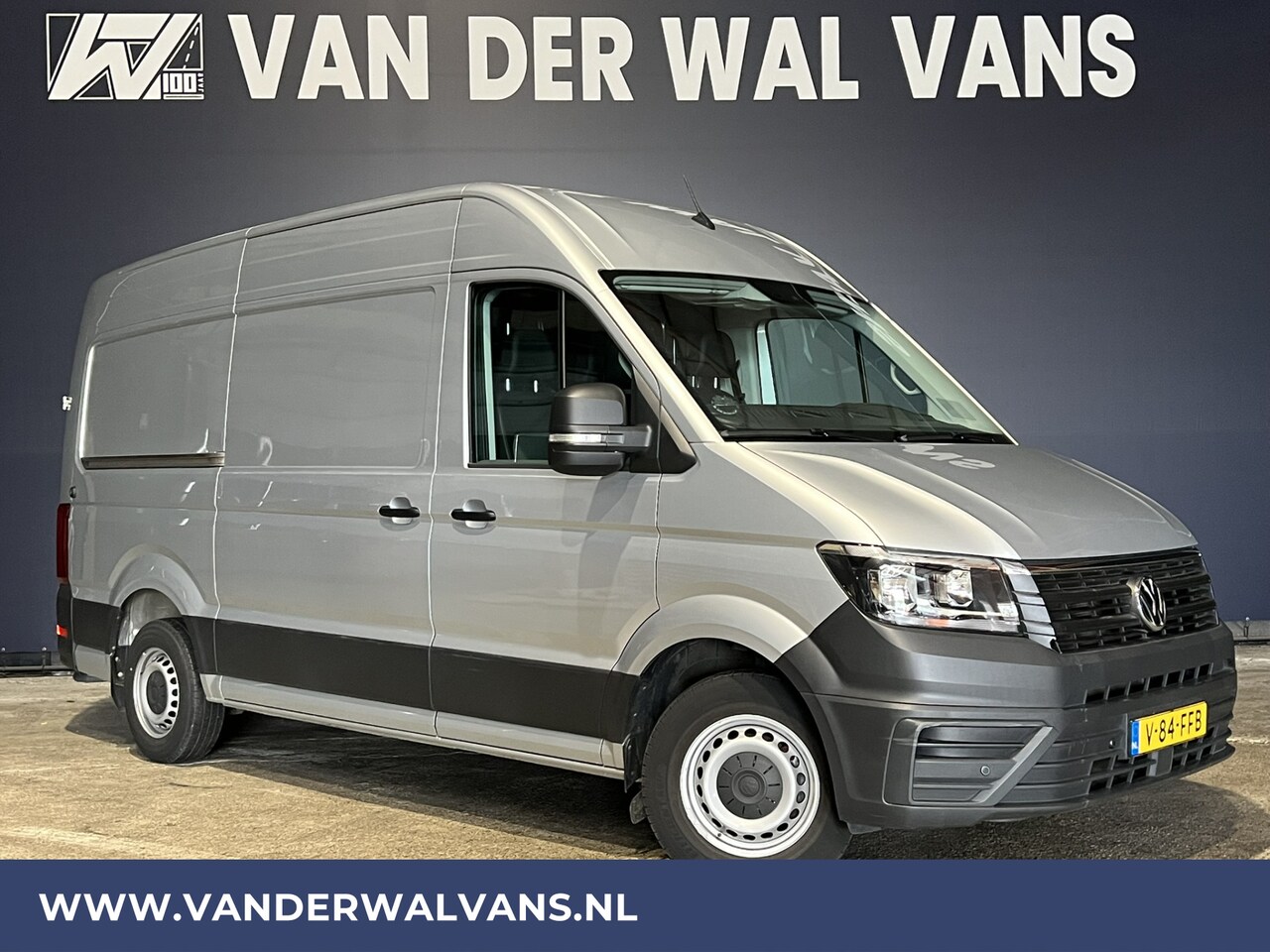 Volkswagen Crafter - 2.0 TDI 141pk L3H3 L2H2 Euro6 # Airco | Camera | 3000kg trekvermogen | Apple Carplay Andro - AutoWereld.nl