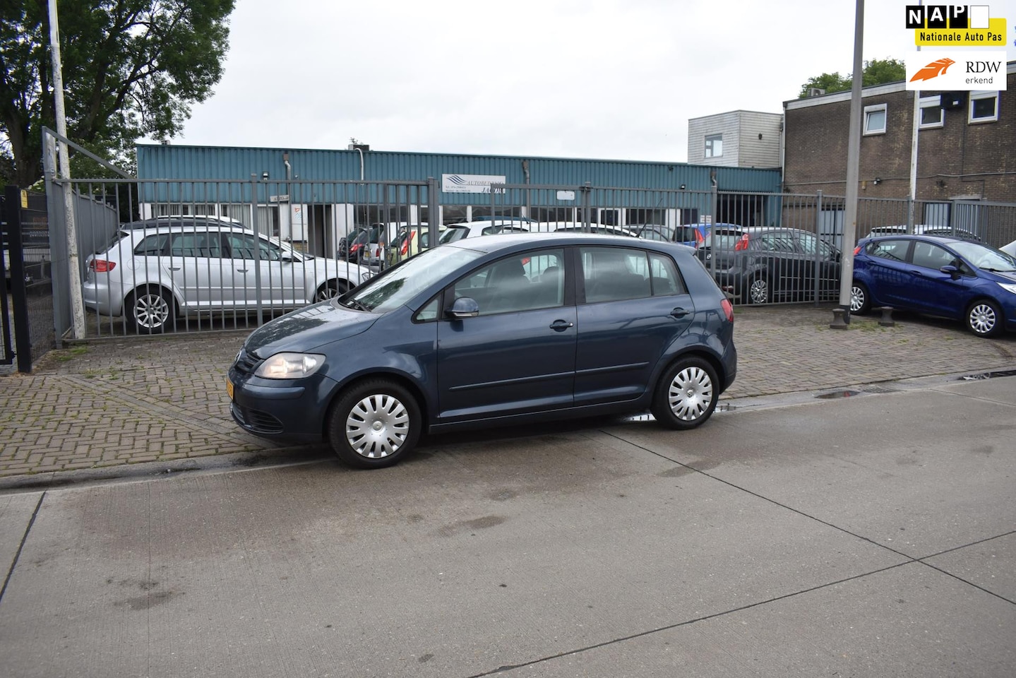 Volkswagen Golf Plus - 1.6 Optive 3 1.6 Optive 3 - AutoWereld.nl