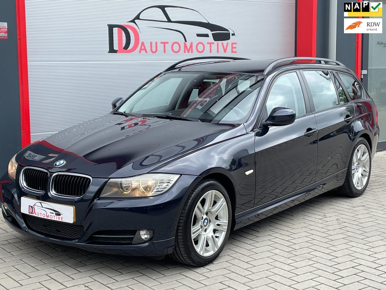 BMW 3-serie Touring - 316i Business Line NAVI/CRUISE/CLIMA/NL AUTO/NAP/ - AutoWereld.nl