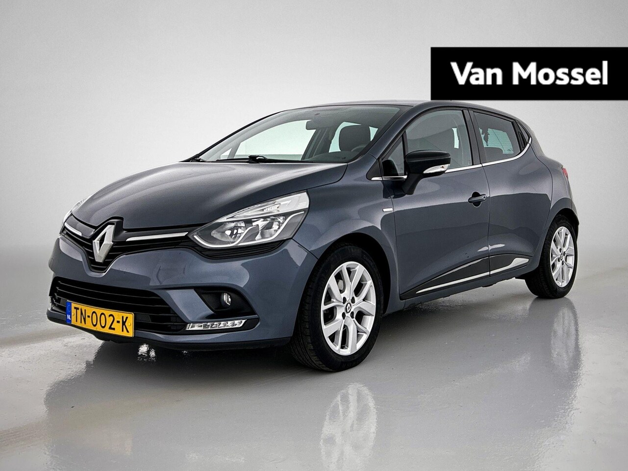 Renault Clio - TCe 90 Limited | Parkeersensoren | Navigatie | Cruise control - AutoWereld.nl