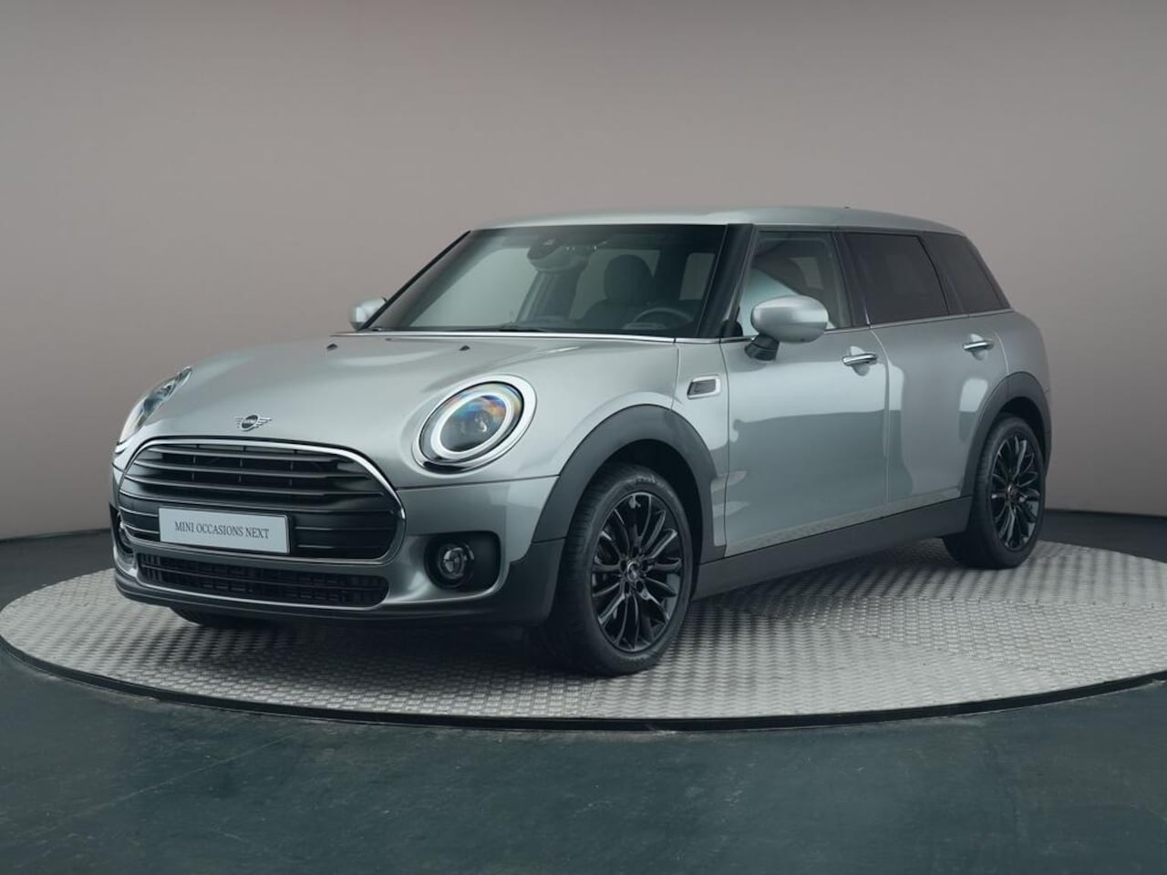 MINI Clubman - 1.5 Cooper Classic Business Edition 1.5 Cooper Classic Business Edition - AutoWereld.nl
