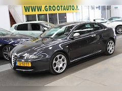 Alfa Romeo GT - 2.0 JTS Distinctive Airco, Cruise control, Lederen sportstoelen
