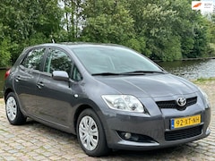 Toyota Auris - 1.6-16V Sol Automaat 2e eigenaar dealer onderhouden cruis control trekhaak cv op afs elekt