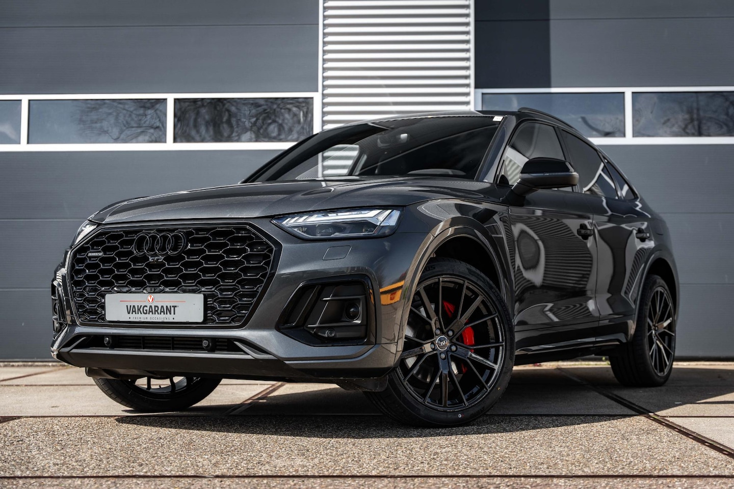 Audi Q5 Sportback - 55 TFSI e S edition Competition | Panorama dak |Camera| Matrix LED | ACC | - AutoWereld.nl