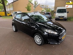 Ford Fiesta - Airco / Navigatie / Goed onderhouden / Leuke auto
