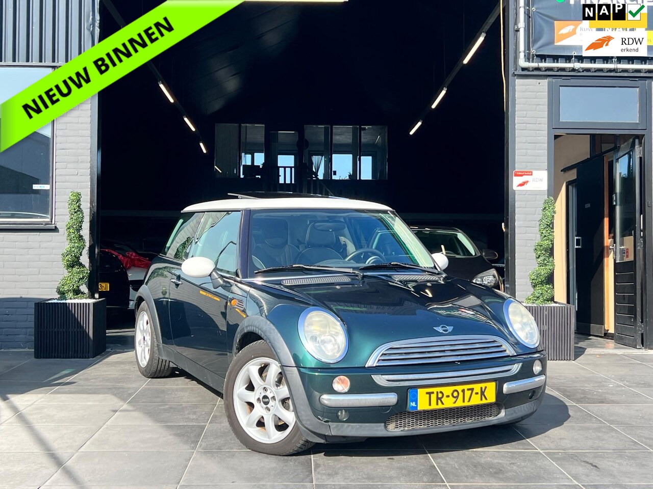 MINI Cooper - Mini 1.6 Pepper|Panoramadak|Leer|Airco|APK - AutoWereld.nl