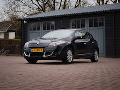 Renault Mégane - Megane TCe 130 NAVI TREKHAAK lage kmstand