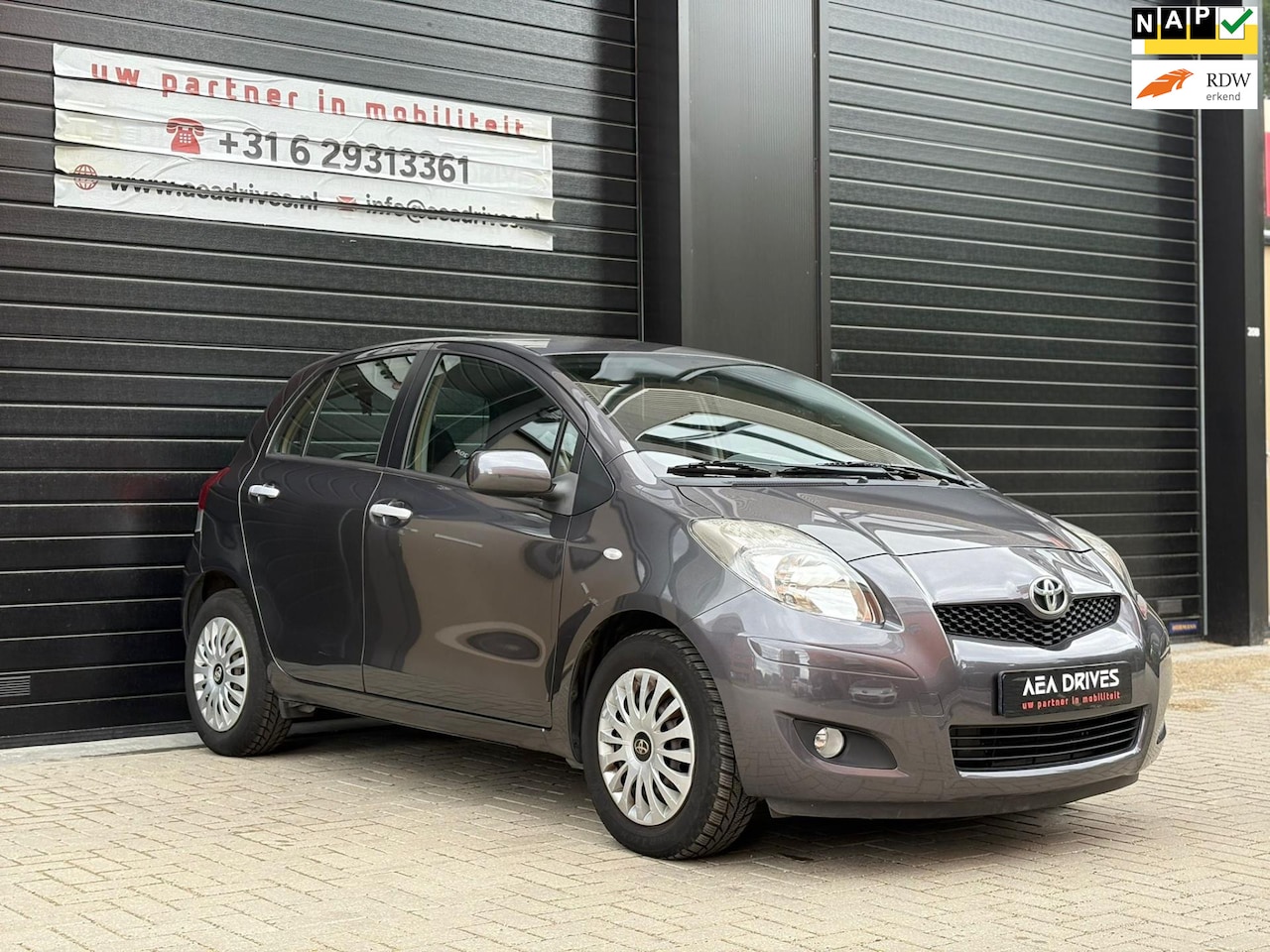 Toyota Yaris - 1.3 VVTi AUTOMAAT| NAP | Navi | Airco | Dealer Onderhouden! - AutoWereld.nl
