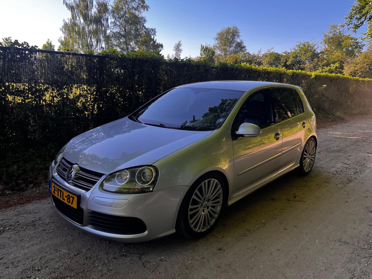 Volkswagen Golf - 3.2 R32 3.2 R32 - AutoWereld.nl